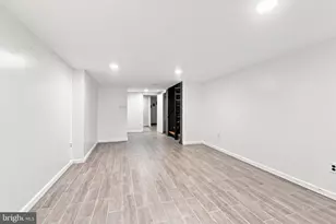 2213 S Woodstock St, Philadelphia, PA 19145 - Photo 8