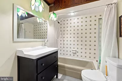 2213 S Woodstock Street, Philadelphia, PA 19145 - Photo 16
