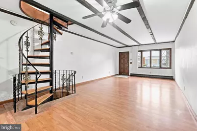 2213 S Woodstock Street, Philadelphia, PA 19145 - Photo 4