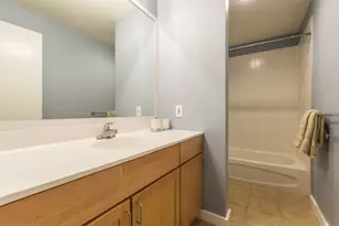 856 N 20th St, Philadelphia, PA 19130 - Photo 10