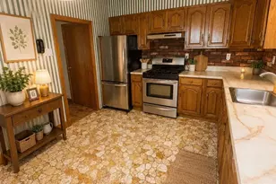 423 Shurs Ln, Philadelphia, PA 19128 - Photo 8