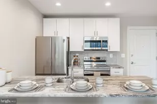 139 N 23rd St, Philadelphia, PA 19103 - Photo 2