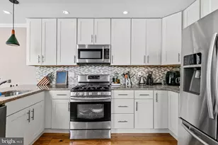 963 N 6th St, Philadelphia, PA 19123 - Photo 8