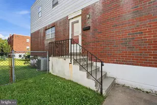 9749 Evans St, Philadelphia, PA 19115 - Photo 4