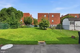 9749 Evans St, Philadelphia, PA 19115 - Photo 32