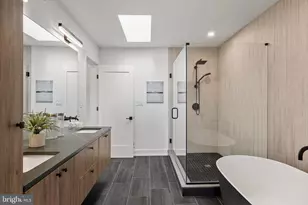 8215 Shawnee St, Philadelphia, PA 19118 - Photo 28