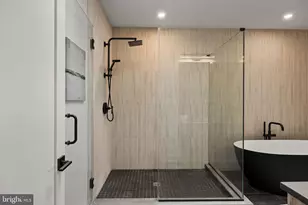 8215 Shawnee St, Philadelphia, PA 19118 - Photo 30