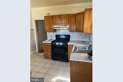 6879 Forrest Avenue, Philadelphia, PA 19138 - Photo 4