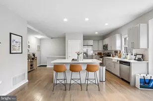 1642 South St, Philadelphia, PA 19146 - Photo 12