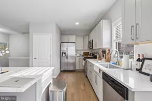 1642 South St, Philadelphia, PA 19146 - Photo 14