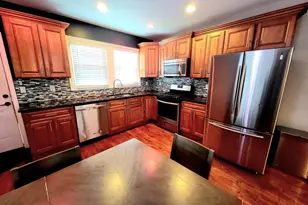 423 Knorr St, Philadelphia, PA 19111 - Photo 2