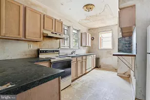 6154 Walker St, Philadelphia, PA 19135 - Photo 8