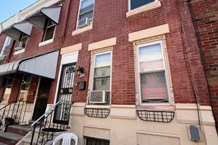 2438 S Bancroft St, Philadelphia, PA 19145 - Photo 2