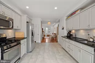 1018 S 22nd St, Philadelphia, PA 19146 - Photo 8