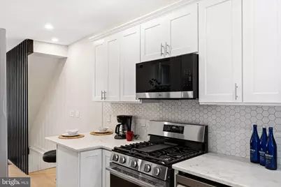 2117 Sears Street, Philadelphia, PA 19146 - Photo 4