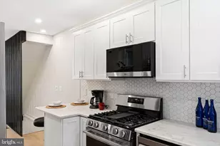 2117 Sears St, Philadelphia, PA 19146 - Photo 4