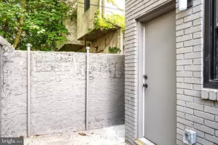 2117 Sears St, Philadelphia, PA 19146 - Photo 14
