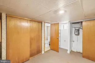 2440 S Hutchinson St, Philadelphia, PA 19148 - Photo 14