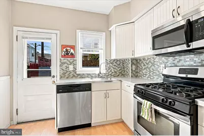 2654 E Indiana Avenue, Philadelphia, PA 19134 - Photo 12