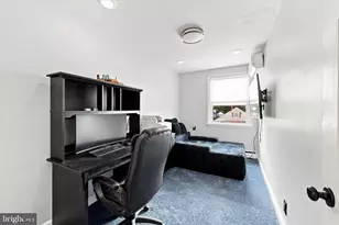 1031 Loney St, Philadelphia, PA 19111 - Photo 16