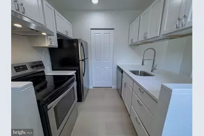 1703 Green Street #5, Philadelphia, PA 19130 - Photo 12