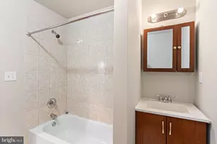 2131 Titan St, Philadelphia, PA 19146 - Photo 14