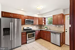 2131 Titan St, Philadelphia, PA 19146 - Photo 8