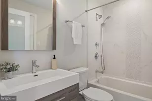 1016 S 17th St, Philadelphia, PA 19146 - Photo 20
