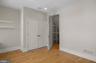 1016 S 17th St, Philadelphia, PA 19146 - Photo 6