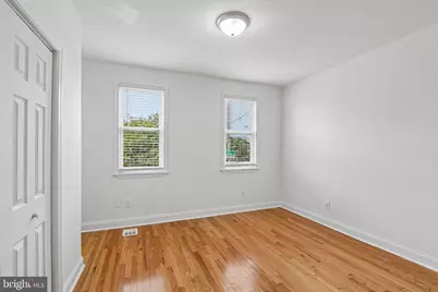 2427 E Indiana Avenue, Philadelphia, PA 19134 - Photo 12