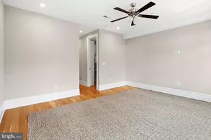 2525 Brown St, Philadelphia, PA 19130 - Photo 12