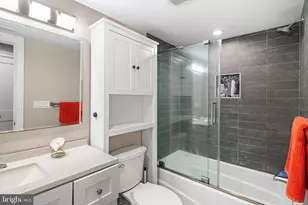 2525 Brown St, Philadelphia, PA 19130 - Photo 26