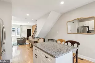2211 Titan St, Philadelphia, PA 19146 - Photo 16