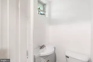 5821 Springfield Ave, Philadelphia, PA 19143 - Photo 8