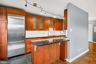 2601 Pennsylvania Ave, Philadelphia, PA 19130 - Photo 12