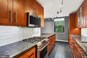 2601 Pennsylvania Ave, Philadelphia, PA 19130 - Photo 18