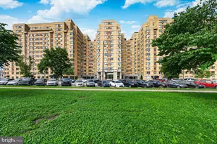 2601 Pennsylvania Ave, Philadelphia, PA 19130 - Photo 2