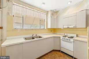 1917 S 11th St, Philadelphia, PA 19148 - Photo 14