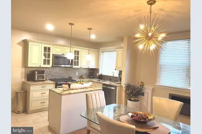 426 E Slocum Street E, Philadelphia, PA 19119 - Photo 4