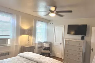 426 E Slocum Street E, Philadelphia, PA 19119 - Photo 8