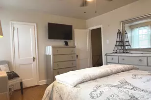 426 E Slocum Street E, Philadelphia, PA 19119 - Photo 10