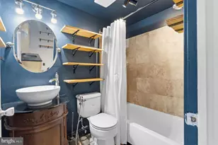 2102 Christian St, Philadelphia, PA 19146 - Photo 8