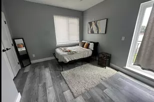 817 N 42nd St, Philadelphia, PA 19104 - Photo 8