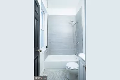 1221 N Randolph Street, Philadelphia, PA 19122 - Photo 2