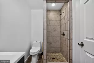 1338 S Dover St, Philadelphia, PA 19146 - Photo 14