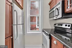 1712 Wallace St, Philadelphia, PA 19130 - Photo 2