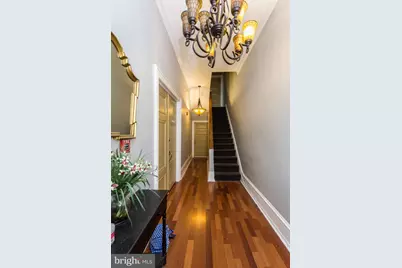 1712 Wallace Street #202, Philadelphia, PA 19130 - Photo 16