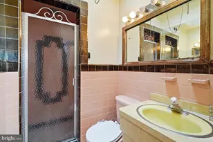 7456 Rhoads St, Philadelphia, PA 19151 - Photo 28