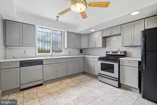 7456 Rhoads St, Philadelphia, PA 19151 - Photo 12