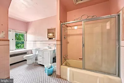 102 E Cliveden Street, Philadelphia, PA 19119 - Photo 8